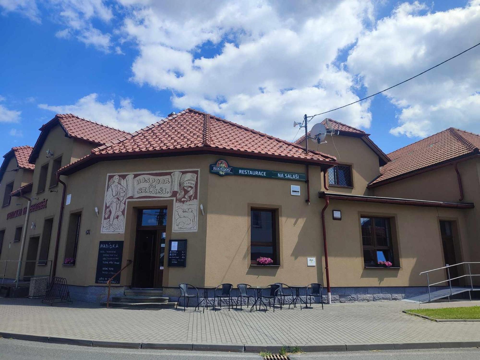 Penzion A Restaurace Na Salasi Hutisko Exterior foto